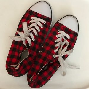 Red Black Urban Vibe Sneakers- like converse